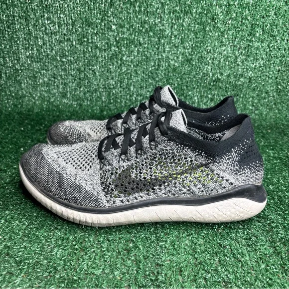 Nike Free RN Flyknit 2018 Women's Size 8.5 Running Shoes Black White Oreo